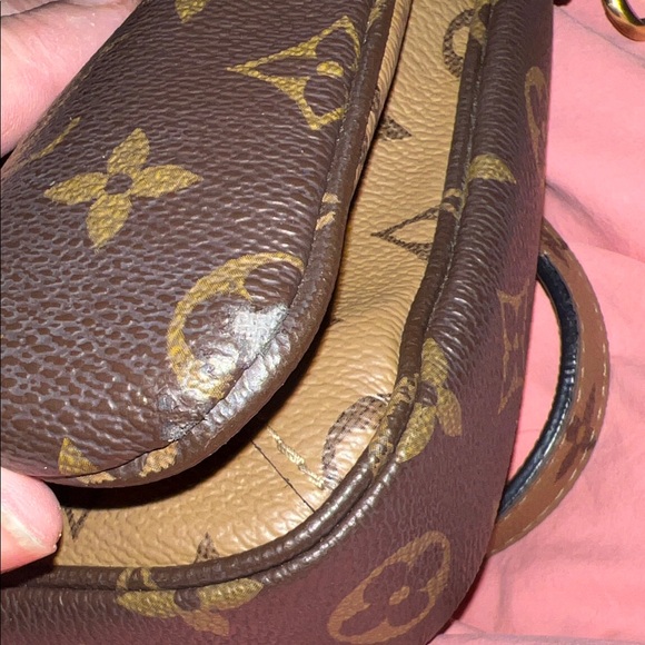 Louis Vuitton Pochette Metis Reverse Monogram Canvas Bag - Picture 10 of 12